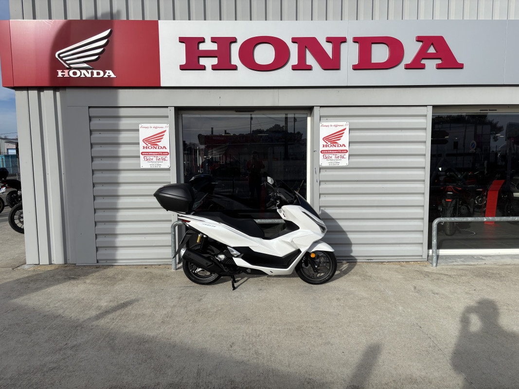 HONDA 1000 HORNET BIKEPARC 72  LE MANS 
