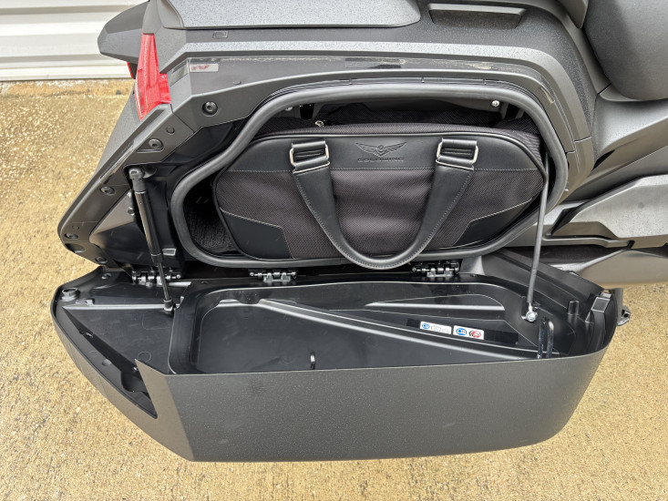 HONDA GOLDWING BAGGER 1800 DCT 50EME ANNIVERSAIRE - LE MANS