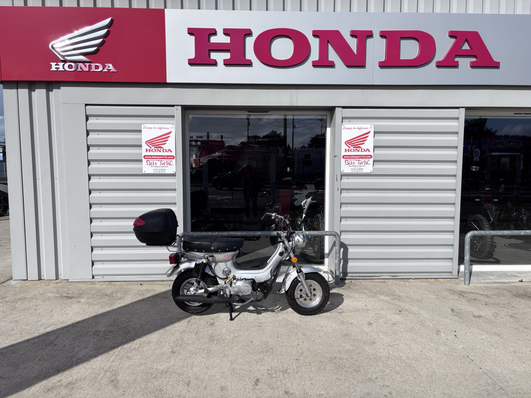 Kawasaki ZR7 DYNAMIC MOTO  CHOLET 